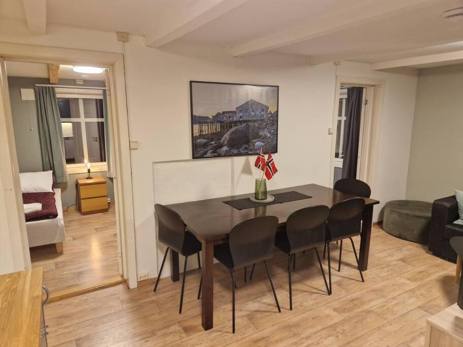 Apartment Next To The Bridge Тромсё Экстерьер фото